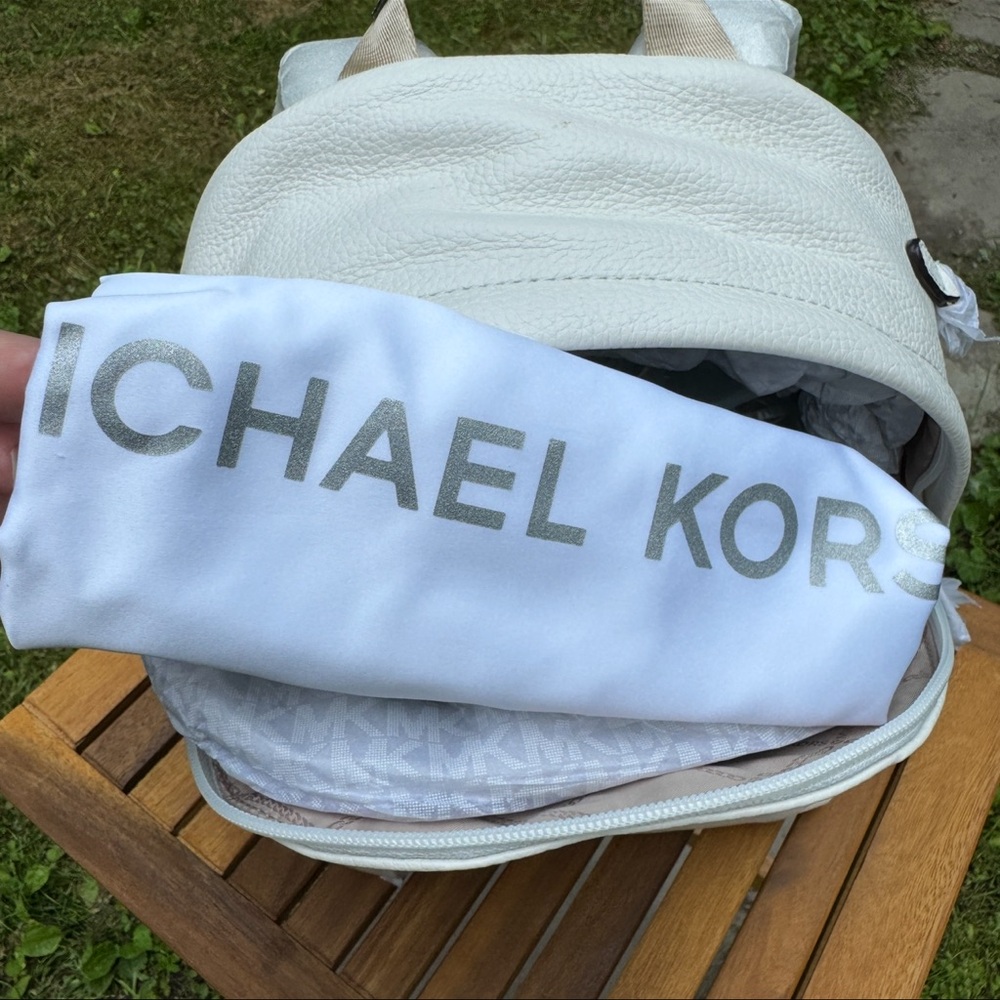 Michael Kors Slater Medium Pebbled Leather Backpack Optic White - Picture 7 of 16